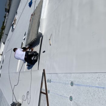 Preparazione fissaggio meccanico su feltro separatore