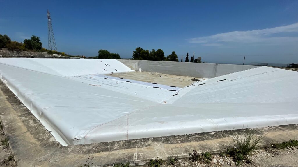 Bacino di irrigazione in TPO